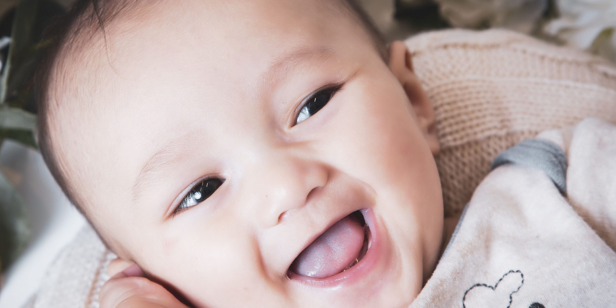 happy baby vaccine MR measles rubella happy baby vaccine MR measles rubella